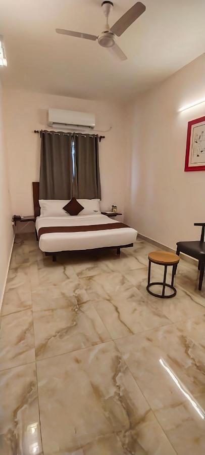 Hotel Rk - Temple Stay Thanjavur Dış mekan fotoğraf
